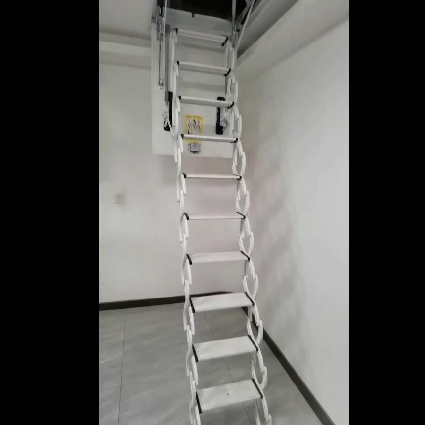 隐藏式伸缩楼梯视频